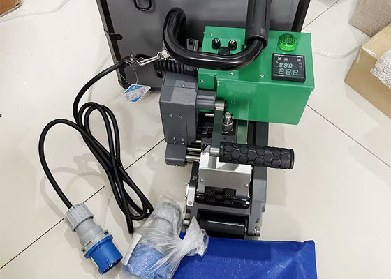 Сварочный аппарат для геомембраны из полиэтилена высокой плотности (HDPE) CX900 с горячим медным клином