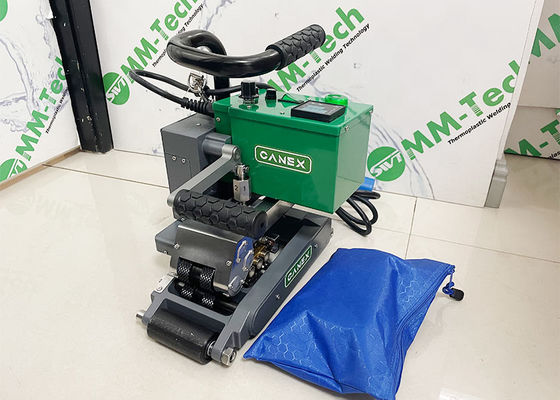 CX900 HDPE Fast Powerful Geo-Membrane Overlap Hot Wedge Welder For Waterproof Landfill Project